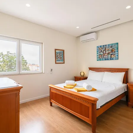 Mimosa 4 Bedroom In Hotell