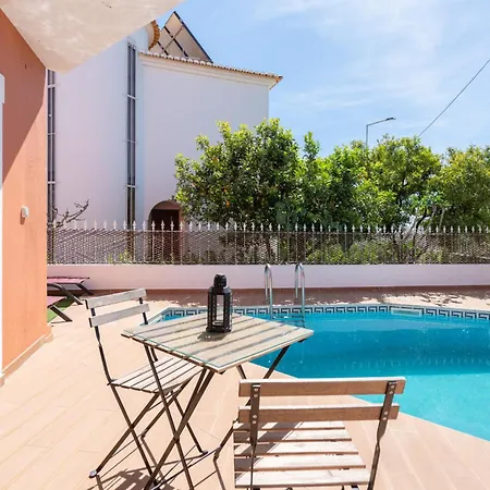 Hotell Mimosa 4 Bedroom In