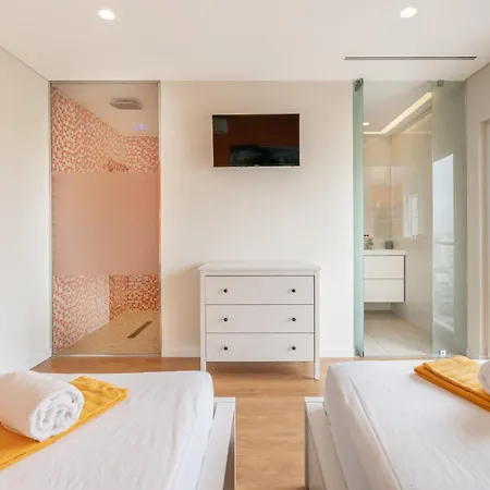 Mimosa 4 Bedroom In Hotel