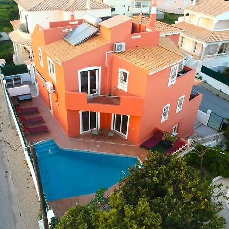 Mimosa 4 Bedroom In 4* Portimão