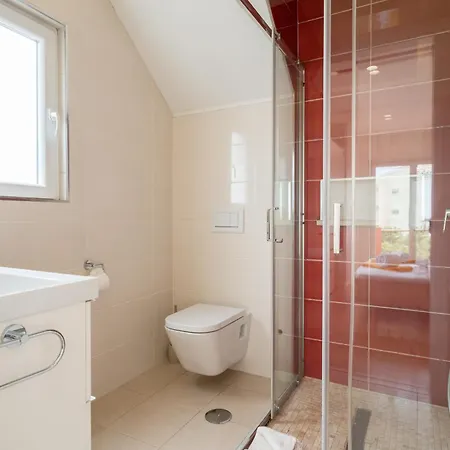 Mimosa 4 Bedroom In 4*