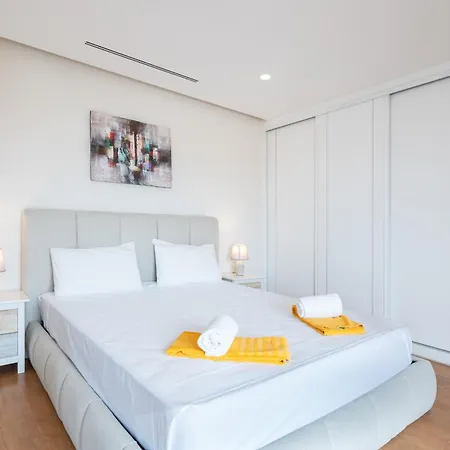 Mimosa 4 Bedroom In 4* Portimão